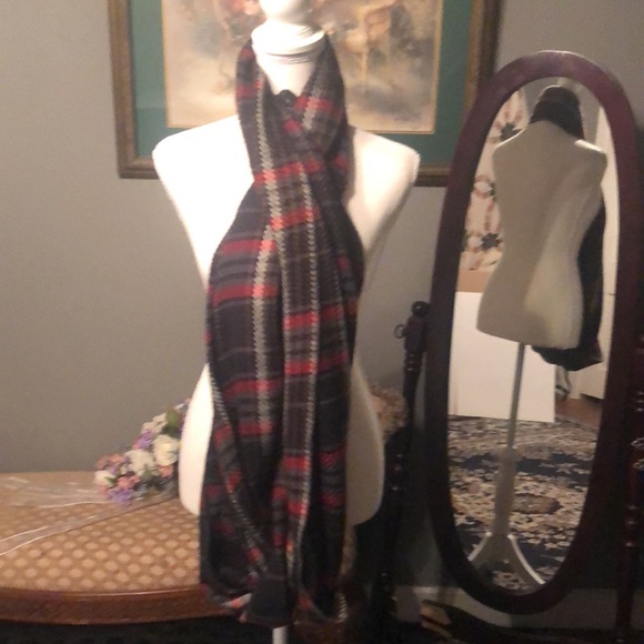 SOLD Scarf one size - Picture 4 of 4